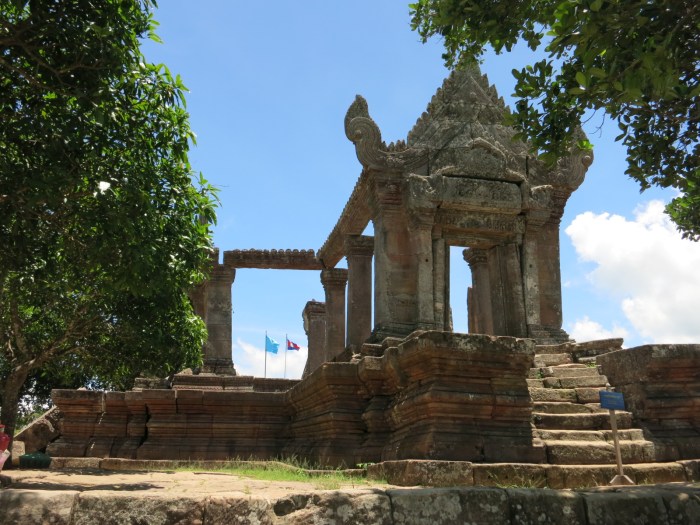 The image on the Cambodian 2000 riels. You can see the Cambodian and World Unesco flags flying which caused protests in Thailand when first raised.