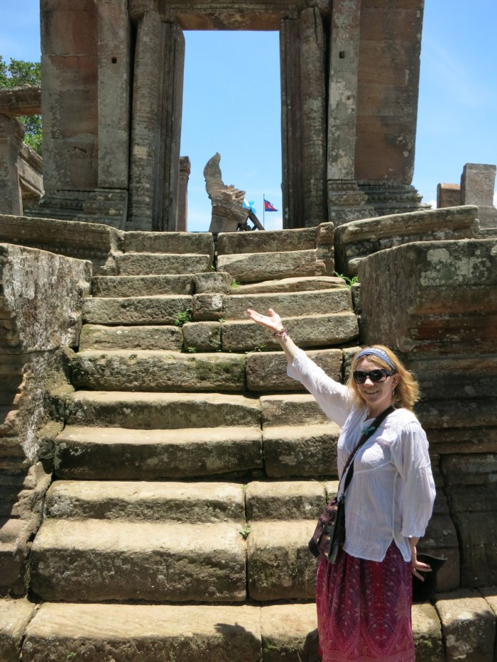 You can see the Cambodian and World Unesco flags flying which caused protests in Thailand when first raised.